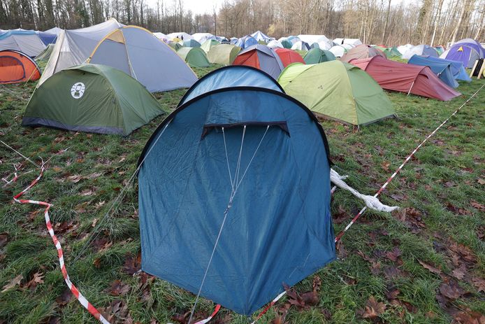 Het tentenkamp van de activisten in Keyenberg.  (07/01/23)
