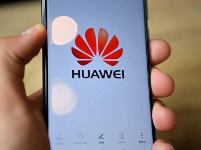 "Huawei ziet smartphoneverkoop met 60 procent dalen na sancties VS”