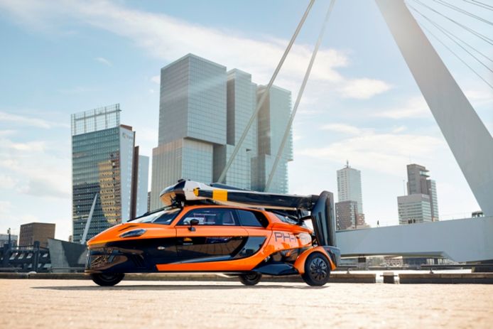 De Nederlandse vliegende auto PAL-V kan nu op kenteken worden gezet