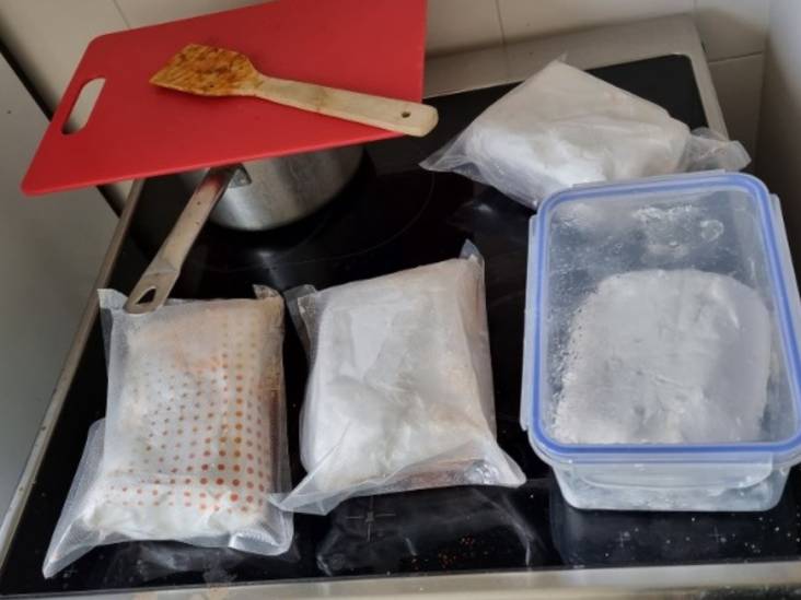 Vier kilo drugs in vriezer in Berkel-Enschot, mannen (31 en 24) aangehouden