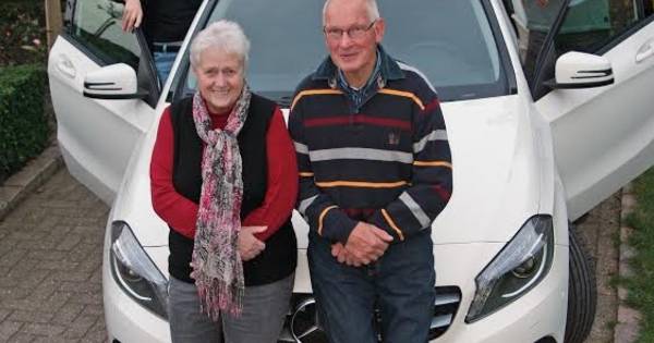 Man wint Mercedes dankzij Warsteiner-bierdopje uit Weerselo - Tubantia