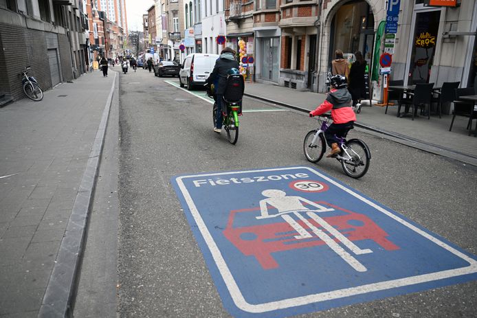 Europe looks admiringly at our bike streets with a ban on overtaking.