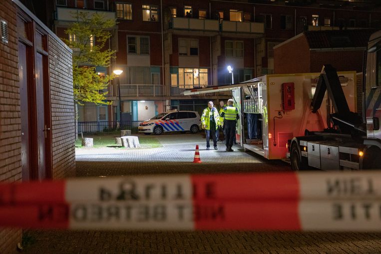 Onderzoek naar de liquidatie van Shaquille Goedhart op 2 mei 2019 bij Hoptille in Amsterdam-Zuidoost. Beeld ANP