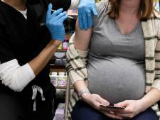 La task force recommande aux femmes enceintes de se faire vacciner contre le coronavirus