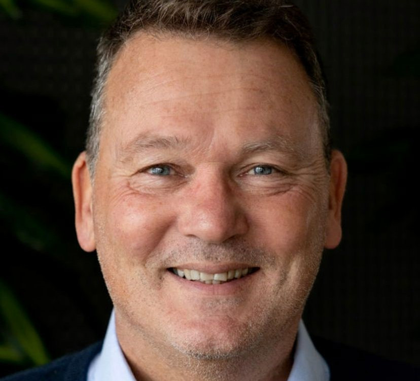 Jan Mollen na ‘vijf fantastische maanden’ weg als wethouder, Patrick Schouw neemt zijn plek in