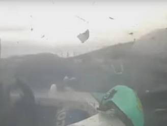 Jong racetalent dat beide benen verloor bij horrorcrash ontwaakt uit coma, intussen al 470.000 pond ingezameld