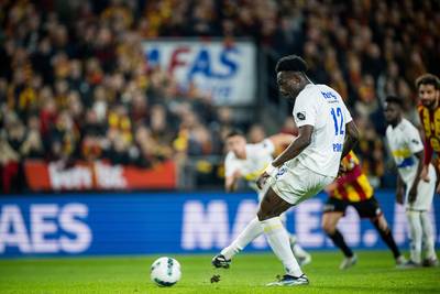 L'Union Saint-Gilloise accrochée in extremis à Malines après un dénouement complètement fou, le match brièvement arrêté suite à des jets de gobelets