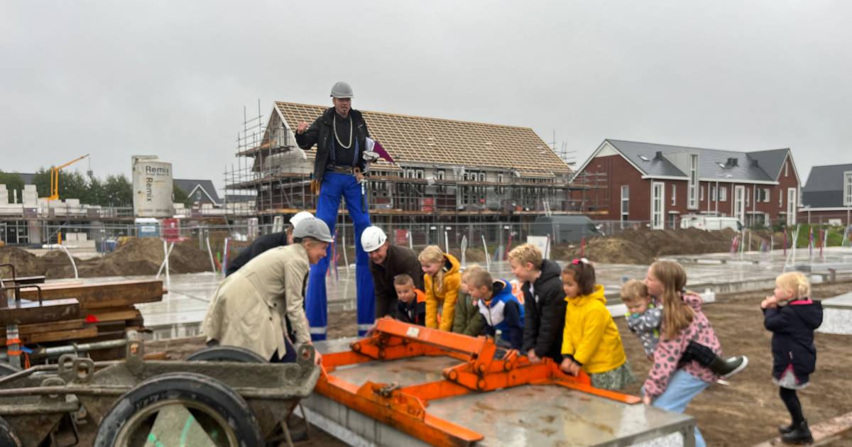 Start van de bouw van een nieuw wijkje in Kernhem