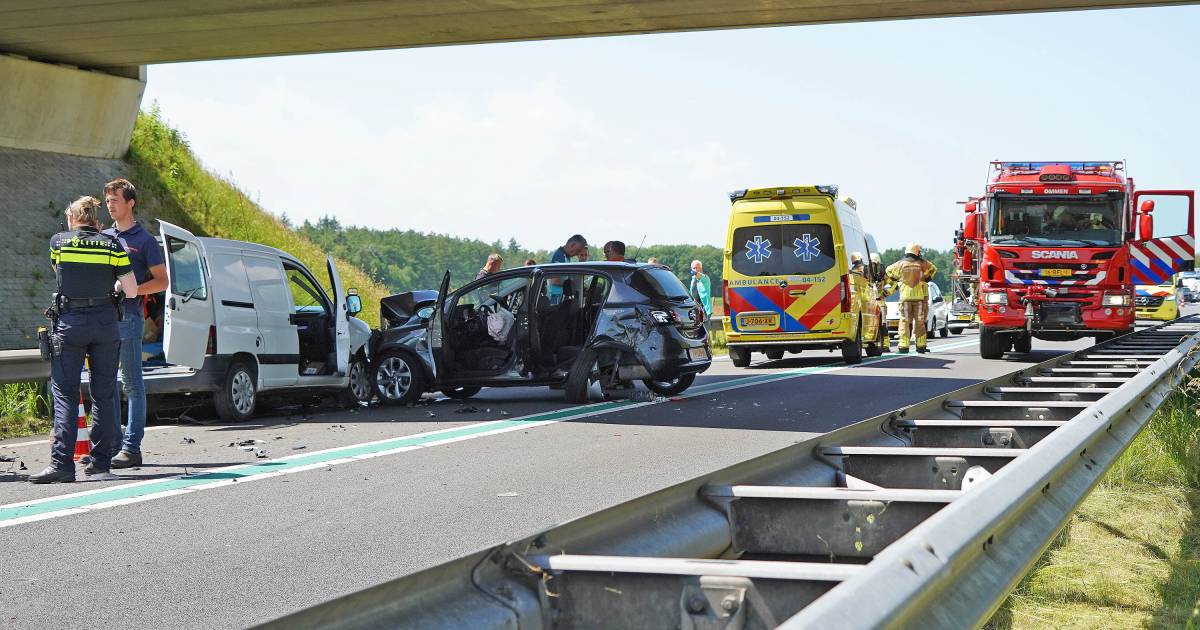 Gewonden bij ernstig ongeluk op ‘dodenweg’ N36 bij Ommen.