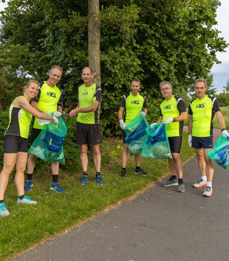 Runningclub RCL uit Zwolle verzamelt al hardlopend afval: ‘Deze mensen hebben echt een pluim verdiend’