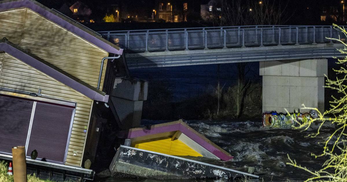 Brug Maastricht lijkt niet in te storten, brandweer vertrekt | Riemst ...