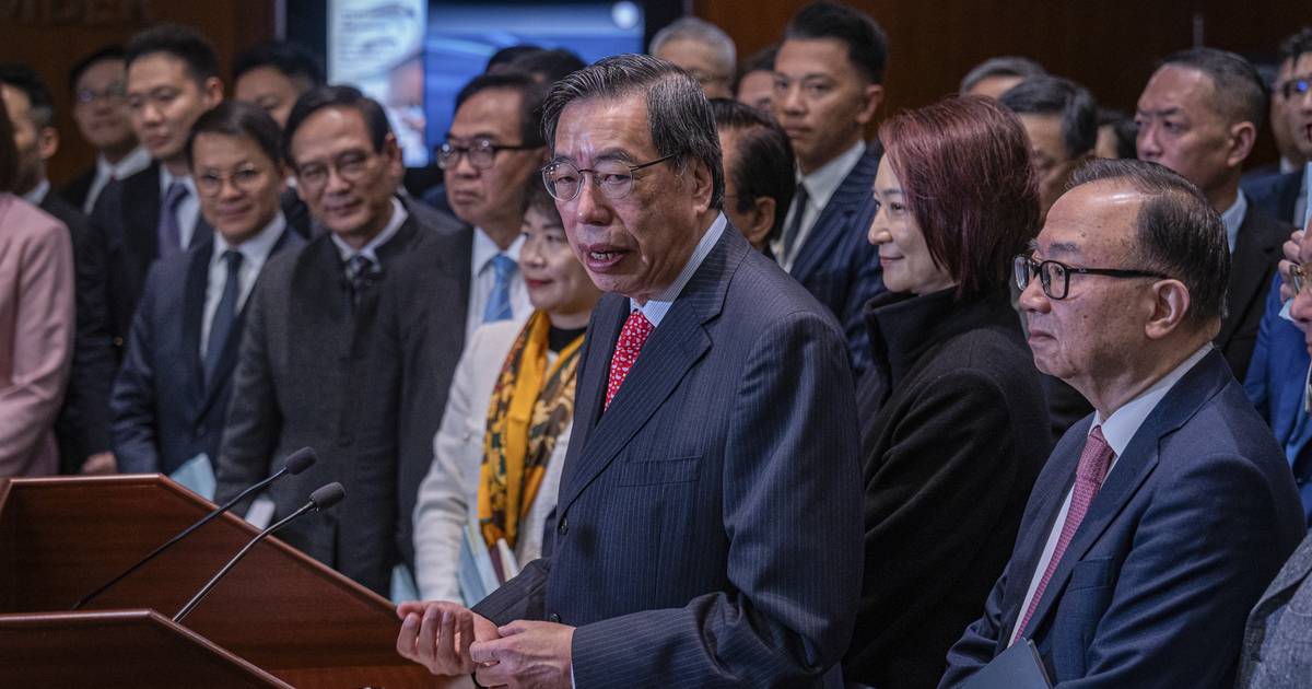 Life imprisonment for 'treason' and 'foreign interference': Hong Kong proposes new security law |  outside