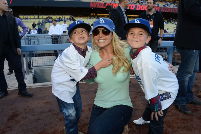 Een oude foto van Britney Spears met haar twee zonen: Jayden Federline (links) en Sean Federline (rechts)