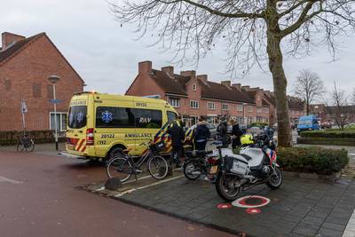 Fietsster gewond bij aanrijding in Breda, bestuurder scooter gaat er vandoor