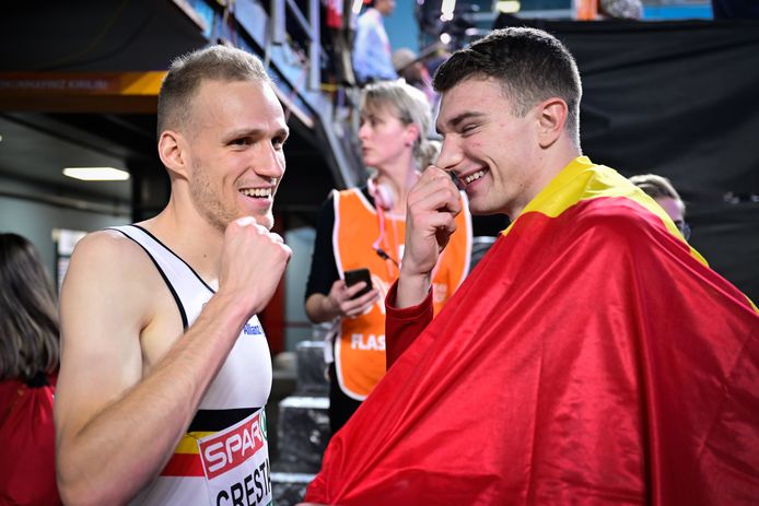 Eliot Crestan et Thomas Carmoy offrent deux nouvelles médailles à la délégation belge à Istanbul.