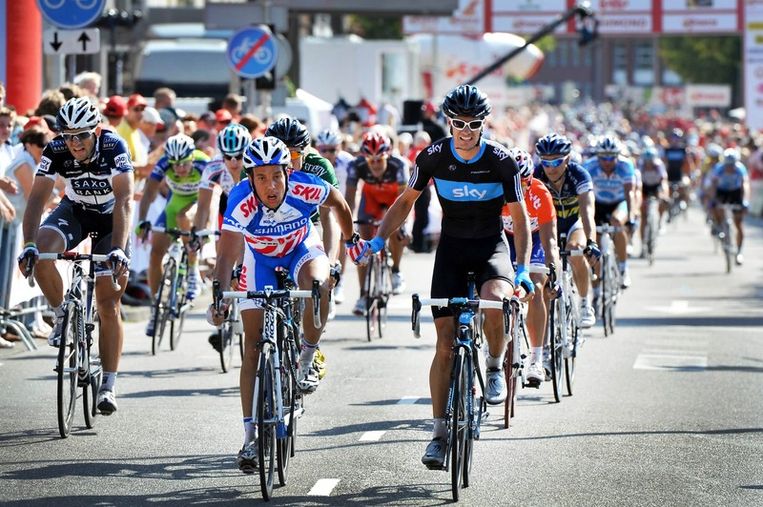 Hagen gidst Henderson naar de zege in Eneco Tour De