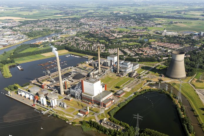 GEERTRUIDENBERG -  Amercentrale.