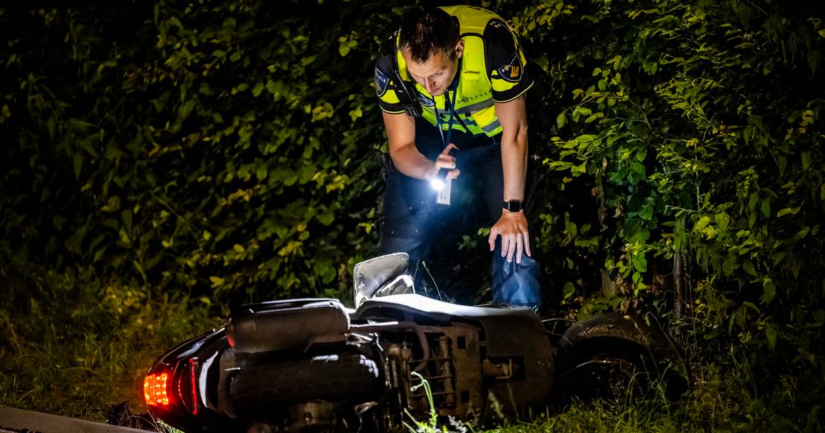 Voetganger raakt zwaargewond bij aanrijding met snorscooter in Tilburg.