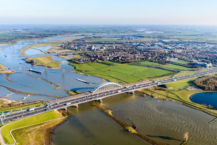 De Lek bij Vianen. Beeld Hollandse Hoogte / Siebe Swart luchtfotografie