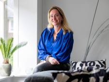 Merlin is tolk voor doven- en slechthorenden: ‘In de gevangenis, op begrafenissen en zelfs op vakanties’