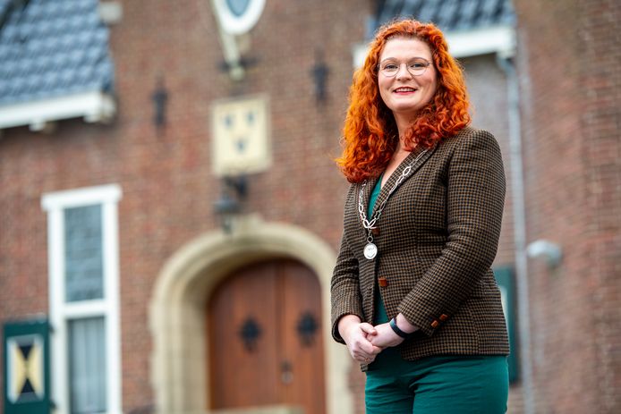 Magda Jansen is de nieuwe burgemeester van Woudenberg en met haar 33 jaar meteen de jongste burgemeester van Nederland.