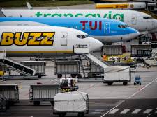 Eindhoven Airport ziet aantal reizigers weer toenemen: ‘Alle vliegtuigen zitten goed vol’