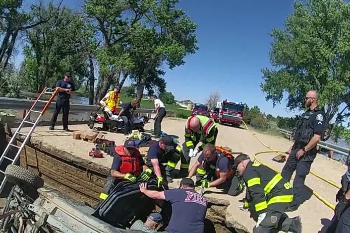 Foto dell'operazione di salvataggio a Brighton, in Colorado.