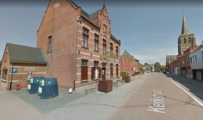 De brandweer houdt zondag een grote brandweeroefening in het voormalige OCMW-gebouw.
