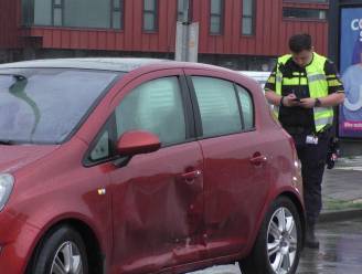 Twee auto’s fors beschadigd door botsing in Nistelrode 