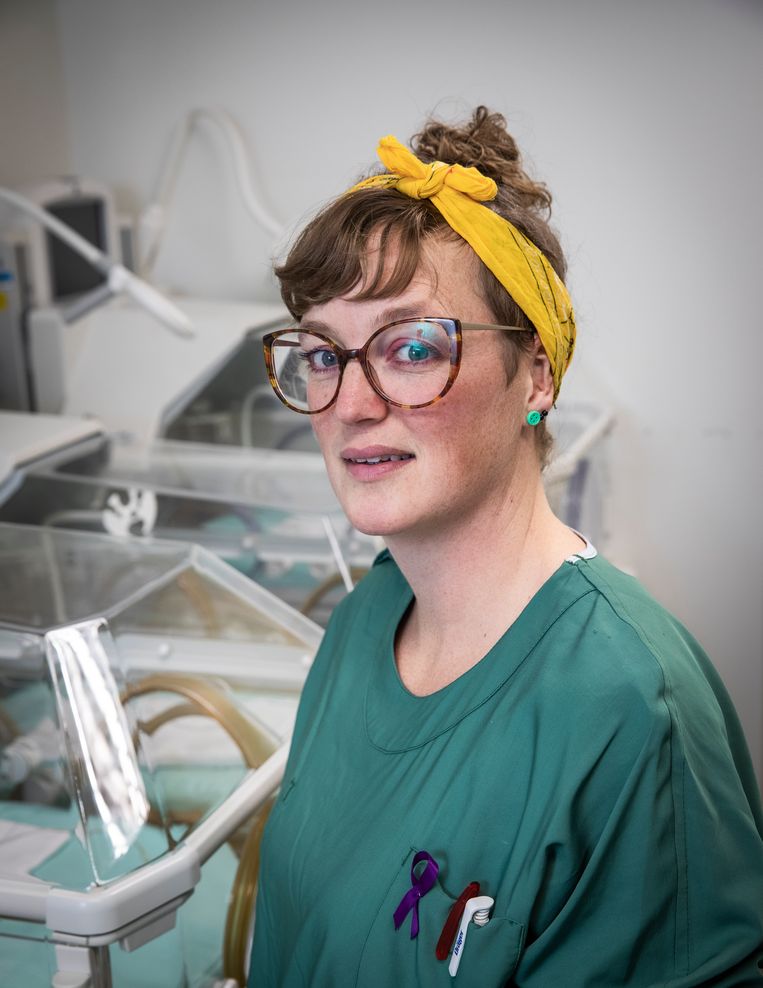 Mechelien Alberts is al zestien jaar nicu-verpleegkundige, bij VUmc en het AMC. Beeld Dingena Mol
