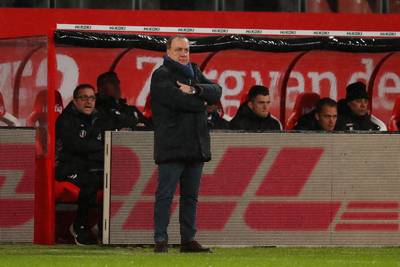 Advocaat: Ik zit op de bank over iedereen te mopperen, ook over die keeper