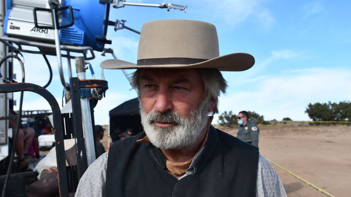 Alec Baldwin op de set van 'Rust'.