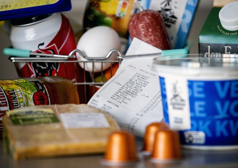 Veel boodschappen werden in februari weer duurder dan in januari. Beeld ANP