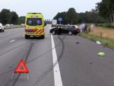 Auto botst op vrachtwagen in Bathmen, vrouw raakt gewond