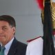 Bolsonaro kijkt weer af van Trump en zaait twijfel over stemcomputers