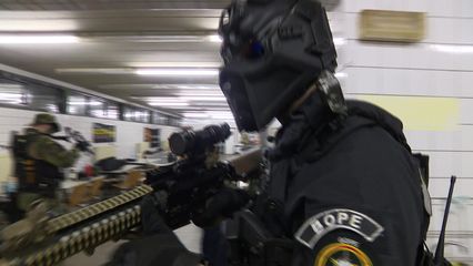 19. Airsoft : ces adultes qui jouent à la guerre