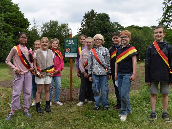 Kinderraad De Kidsclub opent belevingspad Thinkgarden in park Echelpoel: “Doolhof en pluktuin in één geheel”