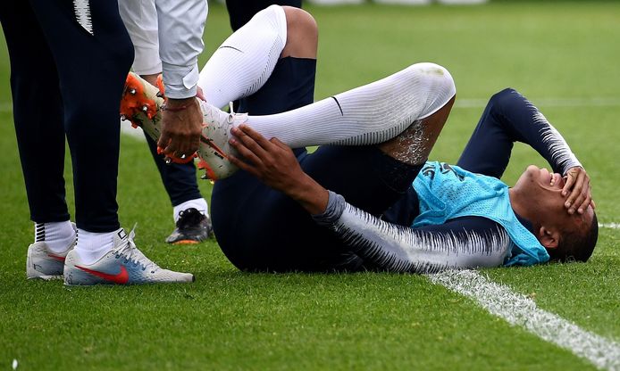 Enkelblessure Mbappe Valt Mee Wk 2018 Ad Nl