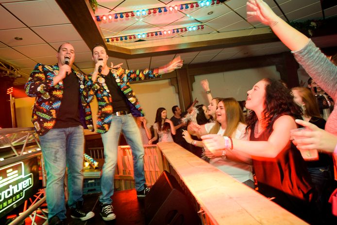 Optreden van PartyfrieX