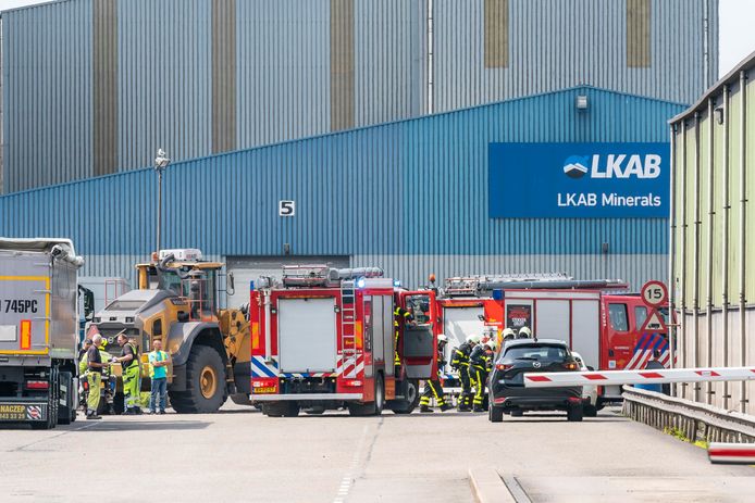 Brand aan de Vlasweg in Moerdijk.