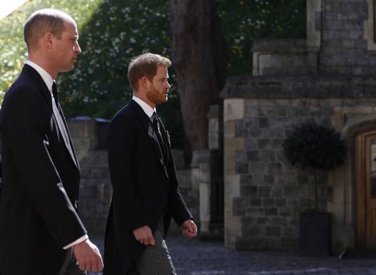 Harry en William tijdens de begrafenis van prins Philip. De sfeer zat toen diep onder het vriespunt. 