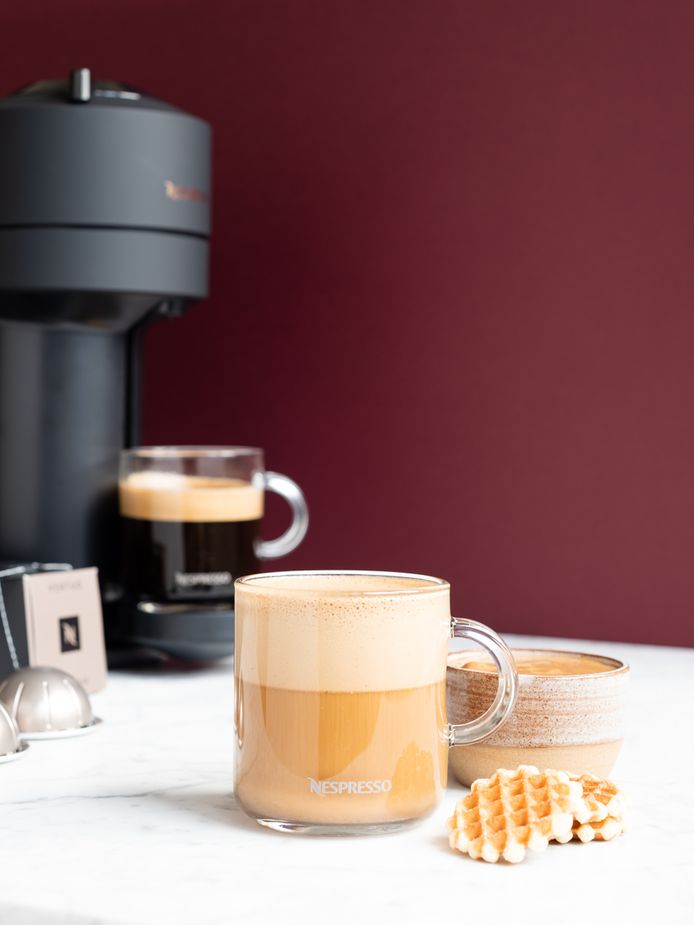 Dalgona of een kopje bloemenkoffie Ken jij deze 6 nieuwe koffietrends