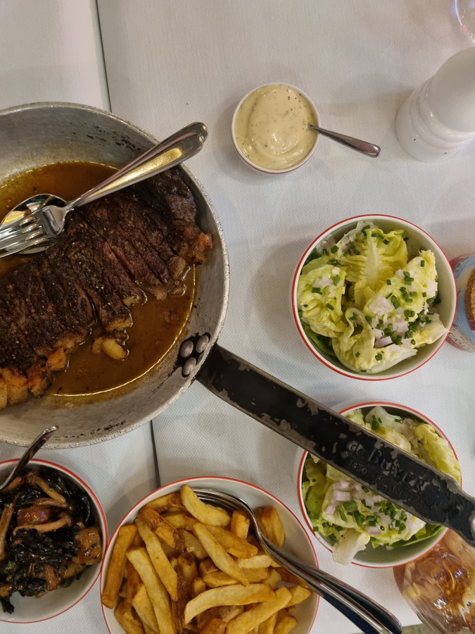 Stijn Baert proeft steakfriet in 4 luxerestaurants en bezoekt één
