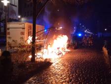 Quatre voitures incendiées à Anderlecht et Forest, des cocktails Molotov à Schaerbeek