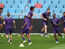 Nachtrust spelers Anderlecht bruut verstoord: Vitesse-fans steken vuurwerk af bij hotel waar spelers slapen