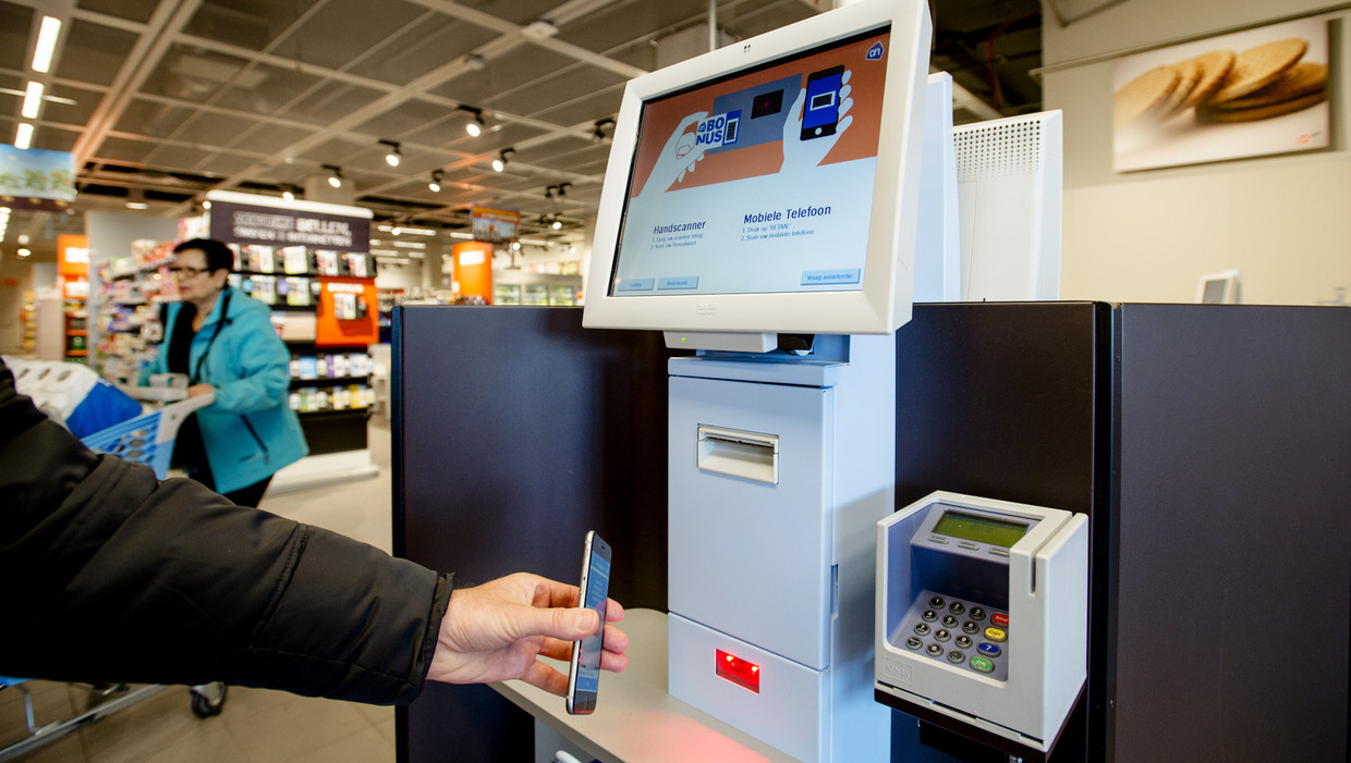 Zelfscankassa van de Albert Heijn Beeld anp