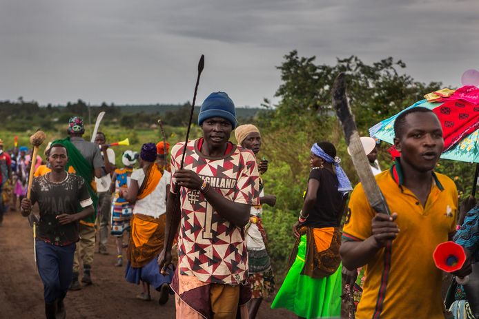 Ghati 15 Werd Besneden Ik Moest Op Iets Kauwen Tegen De Pijn Maar Dat Hielp Niet Buitenland Ad Nl