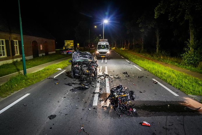 Het ongeluk gebeurde op de N615 in Lieshout.