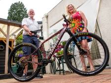 Oranje nagels en nu maar duimen... Ouders volgen Anne Terpstra in Tokio vanuit Apeldoorn