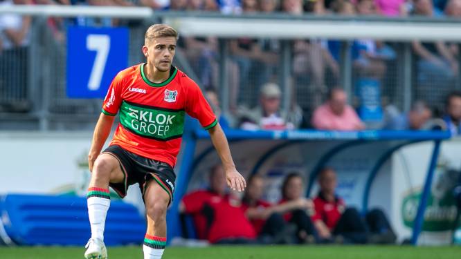 Van Rooij blijft NEC alsnog trouw: verdediger verlengt aflopend contract met twee jaar
